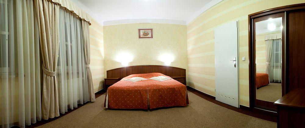 Comfortbiznes Pruszkow Pruszków Exterior foto