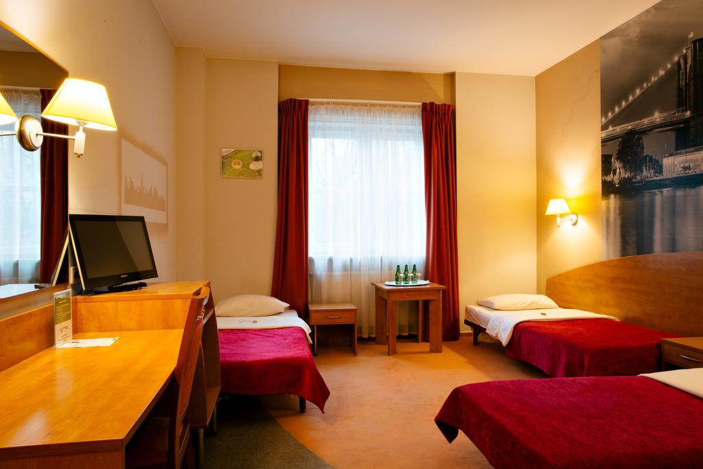 Comfortbiznes Pruszkow Pruszków Exterior foto